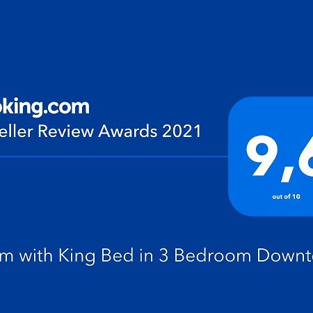 Room With King Bed In Shared 3 Bedroom Downtown Montreal Exterior photo