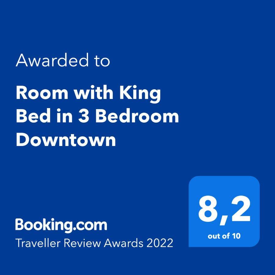 Room With King Bed In Shared 3 Bedroom Downtown Montreal Exterior photo